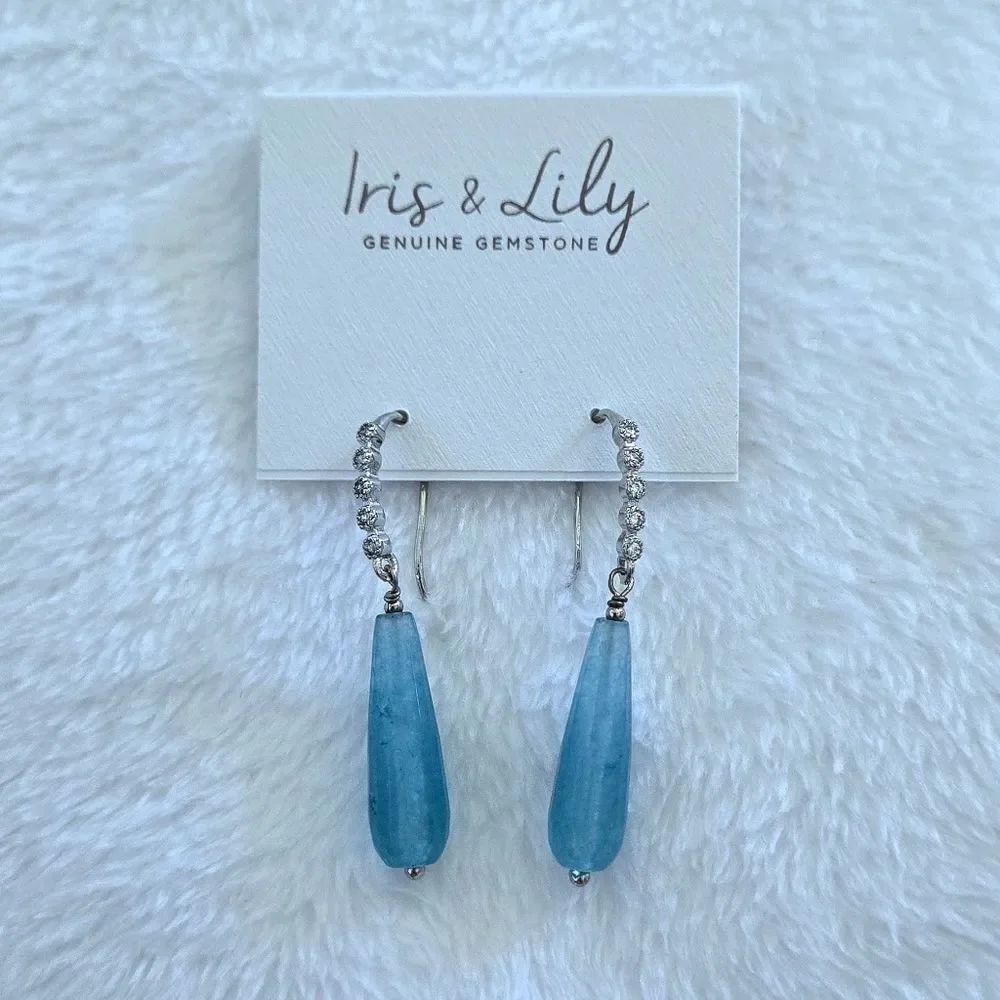 Iris & Lily Blue💙 Teardrop💧Gemstone Earrings